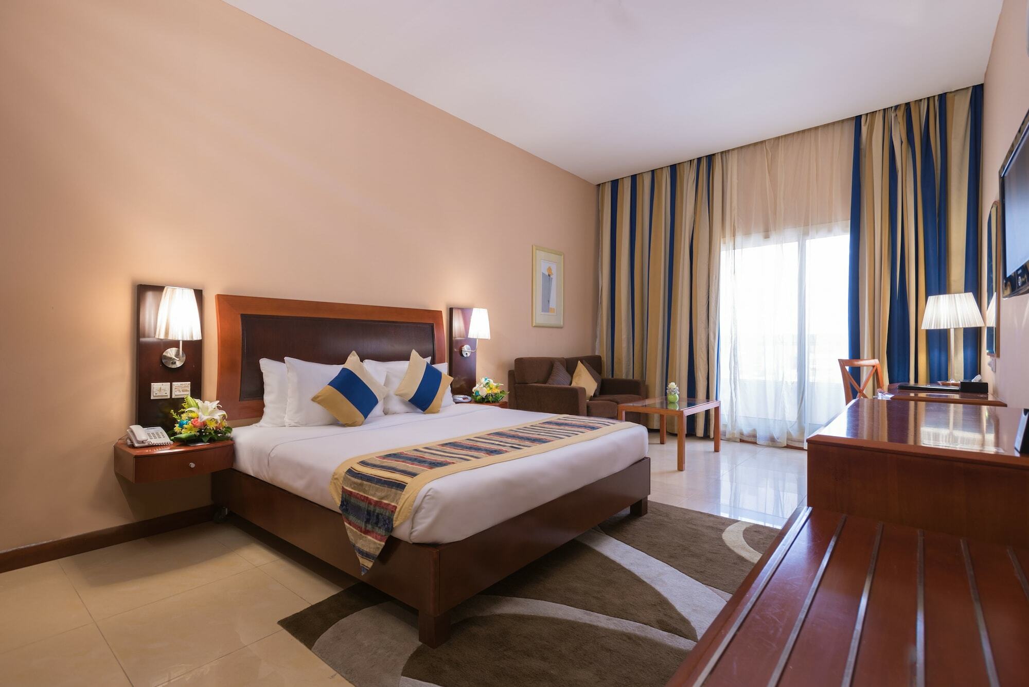 דובאי Grand Square Stay Hotel Apartments מראה חיצוני תמונה